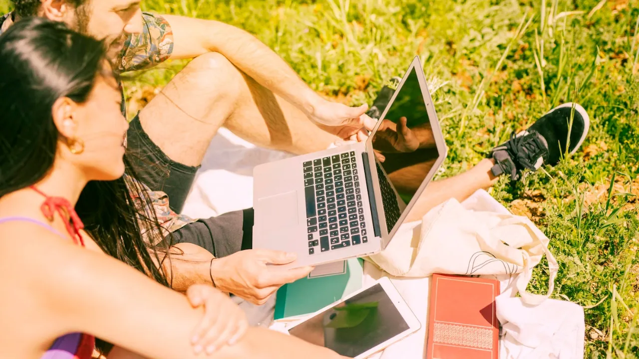 Loisirs en Ligne pour les Jeunes